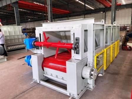 प्लेट फीडर स्वचालित सीमेंट ईंट बनाने की मशीन 10 - 50m3 / h क्षमता