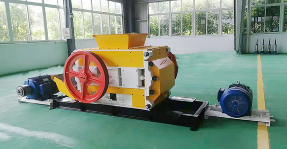ईंट बनाने के लिए फाइन मिल रोल क्रशर मशीन 30 - 50t / h उत्पादन क्षमता