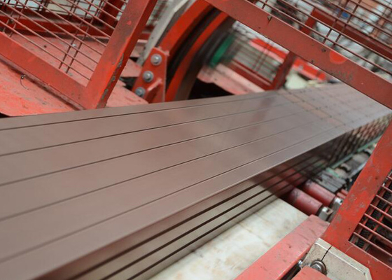 उच्च परिशुद्धता मिट्टी की ईंट काटने की मशीन 2.1 मीटर स्लिवर लंबाई और 12-16 प्रति मिनट कटौती मॉडल QTQD-1 के साथ