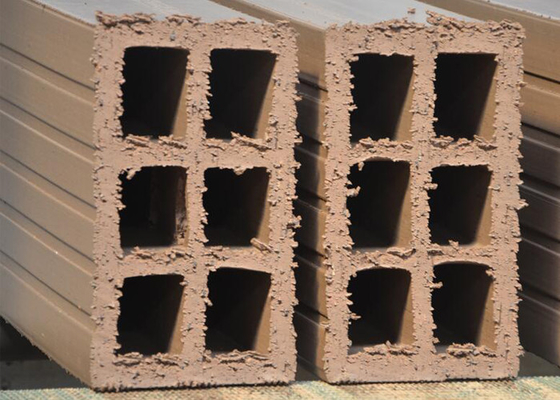 उच्च परिशुद्धता मिट्टी की ईंट काटने की मशीन 2.1 मीटर स्लिवर लंबाई और 12-16 प्रति मिनट कटौती मॉडल QTQD-1 के साथ