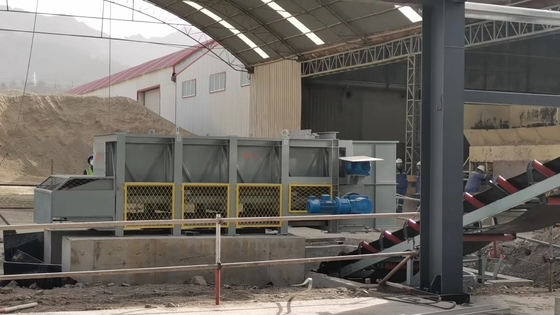 380V 440V मिट्टी की मिट्टी कीचड़ फ्लाई एश कोयला खिला मशीनों के लिए बड़े आउटपुट मिट्टी की ईंट बॉक्स