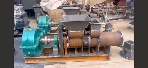 सबसे छोटा प्रकार की मिट्टी की ईंट बनाने वैक्यूम extruder आपूर्तिकर्ता चीन से BBT निर्माता